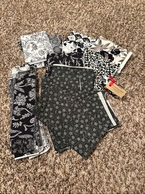 Black & White Floral Fabric Squares - Assorted Quilting Prints